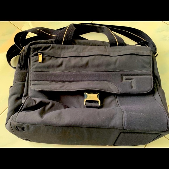 TUMI brief - Picture 2 of 8